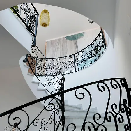 Al 33 Giri 4* Cefalù