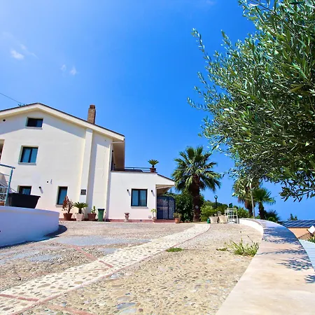 Al 33 Giri Bed & Breakfast