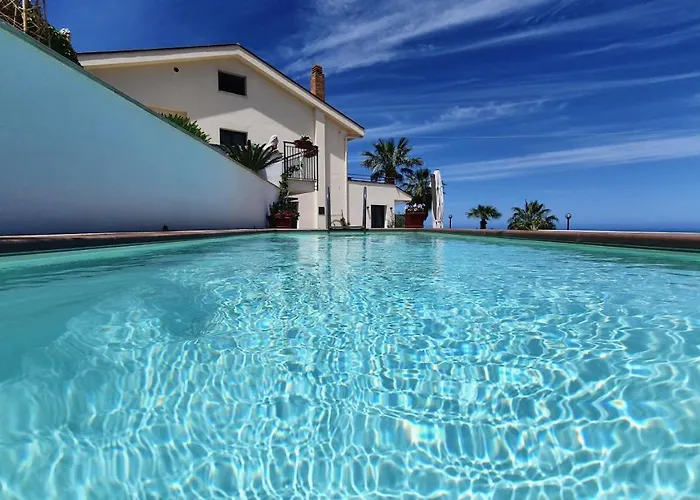 Al 33 Giri 4* Cefalù