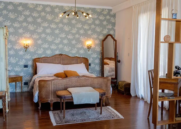 Al 33 Giri 4* Cefalù